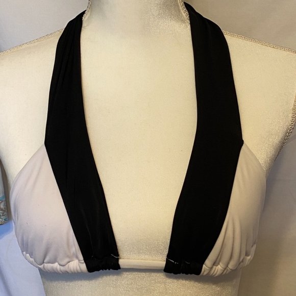 Nice! Victoria's Secret ~ Black & White Stripe Front Slip Bikini Top ~ Sz. S/P - Picture 3 of 7